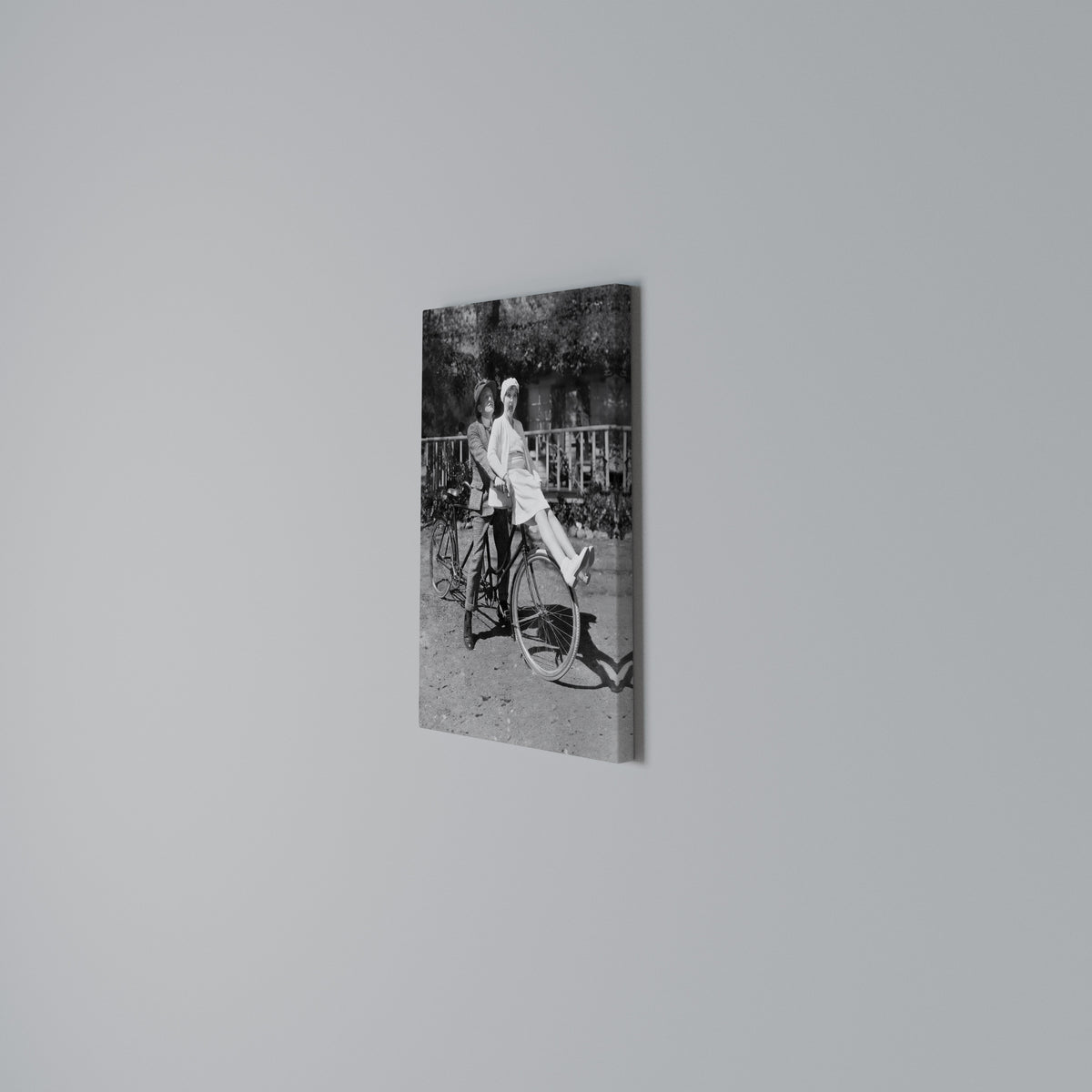 RIDING THROUGH TIME Quadro em tela vertical