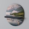 FOGGY HORIZON Prateleira Oval Decorativa em Acabamento Preto