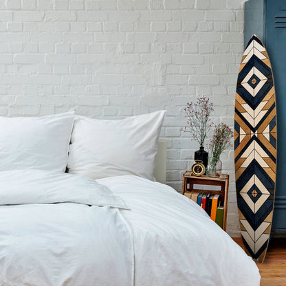 ARTFUL GEOMETRY Painel Decorativo Prancha de Surf