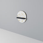 SPOTTED DAZE Prateleira Oval Decorativa em Acabamento Preto