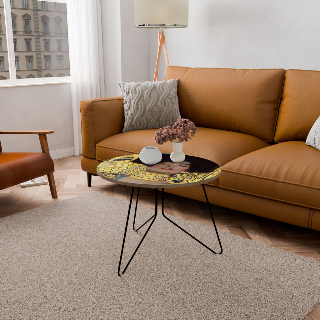 JUDITH WITHOUT HOLOFERNES Coffee Table 69