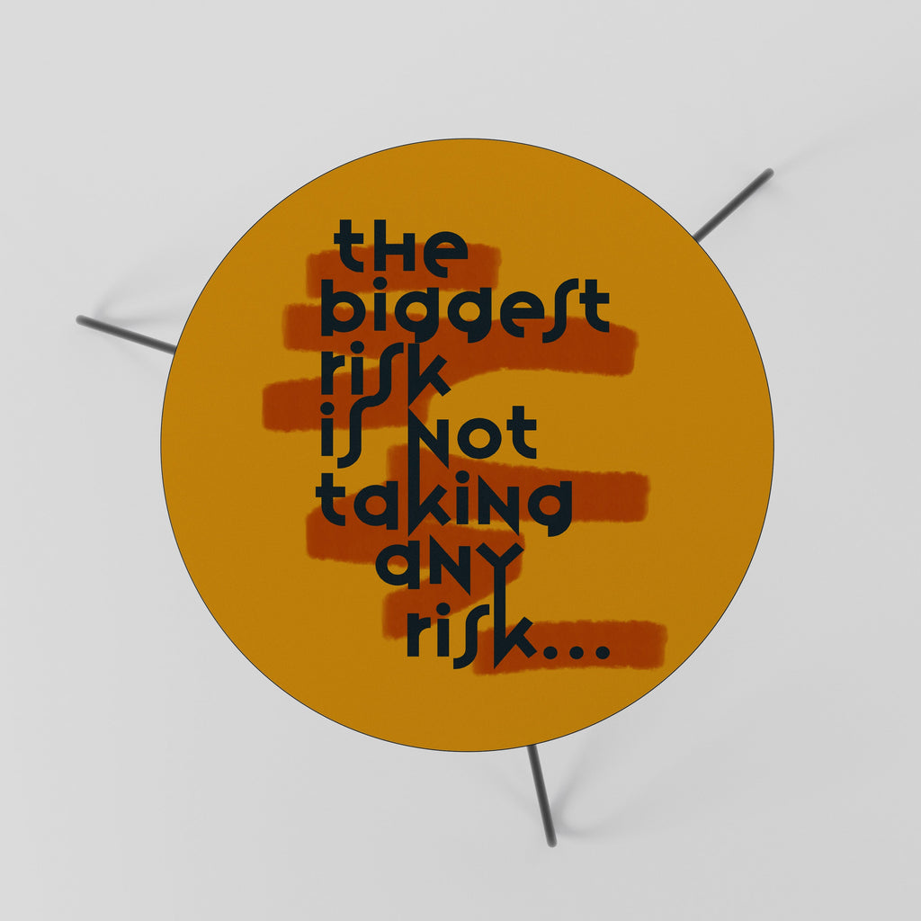 THE BIGGEST RISK Mesa de Centro 60