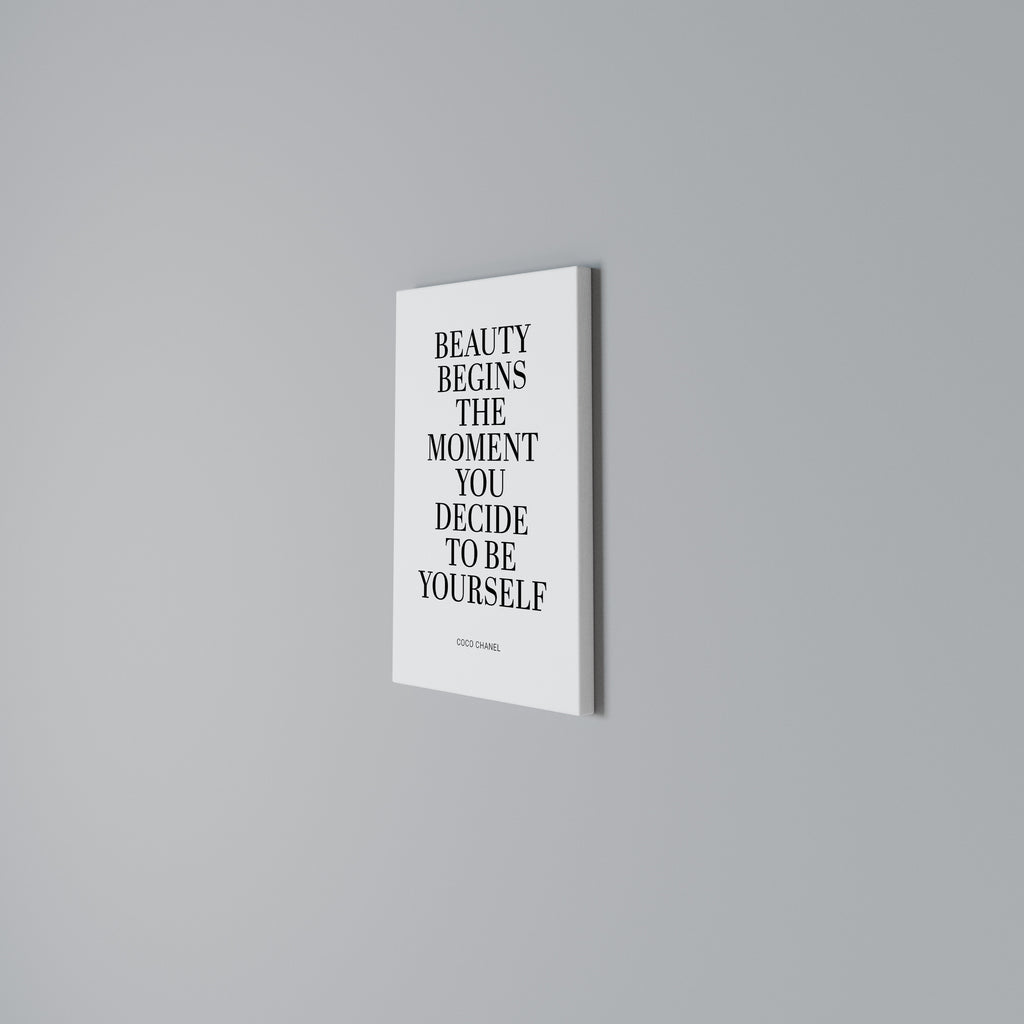 BEAUTY REDEFINED Quadro em tela vertical