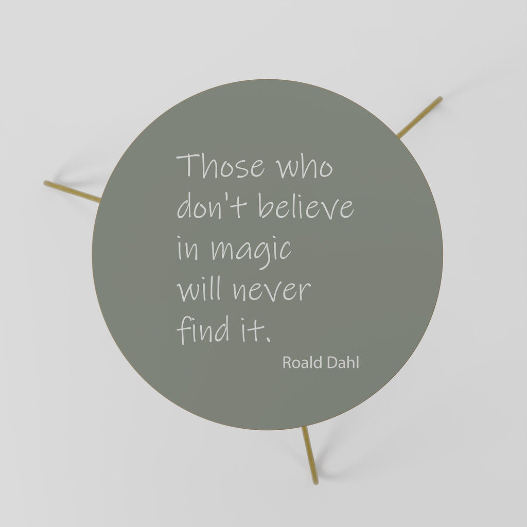 MAGIC OF BELIEF Mesa de Centro 60