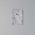 ELEGANCE IN WHITE Quadro em tela vertical