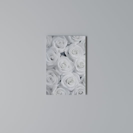 ELEGANCE IN WHITE Quadro em tela vertical