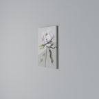 EVOCATIVE FLORAL FANTASY Quadro em tela vertical