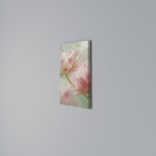 GENTLE HARMONY UNFOLDED Quadro em tela vertical