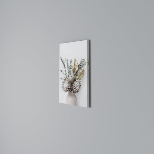 NATURE'S GOLDEN WHIMSY Quadro em tela vertical